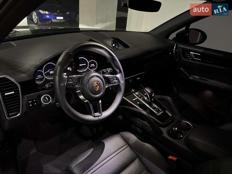 Внедорожник / Кроссовер Porsche Cayenne 2019 в Одессе