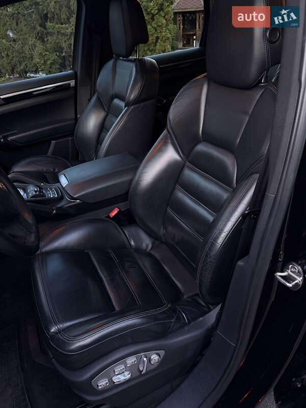 Позашляховик / Кросовер Porsche Cayenne 2011 в Києві фото 39 Позашляховик / Кросовер Porsche Cayenne 2011 в Києві