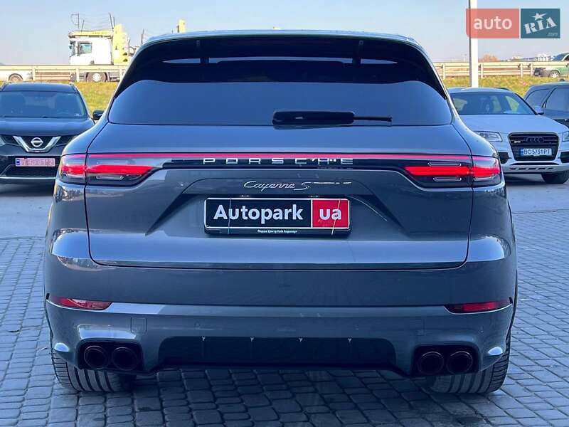 Позашляховик / Кросовер Porsche Cayenne 2019 в Львові