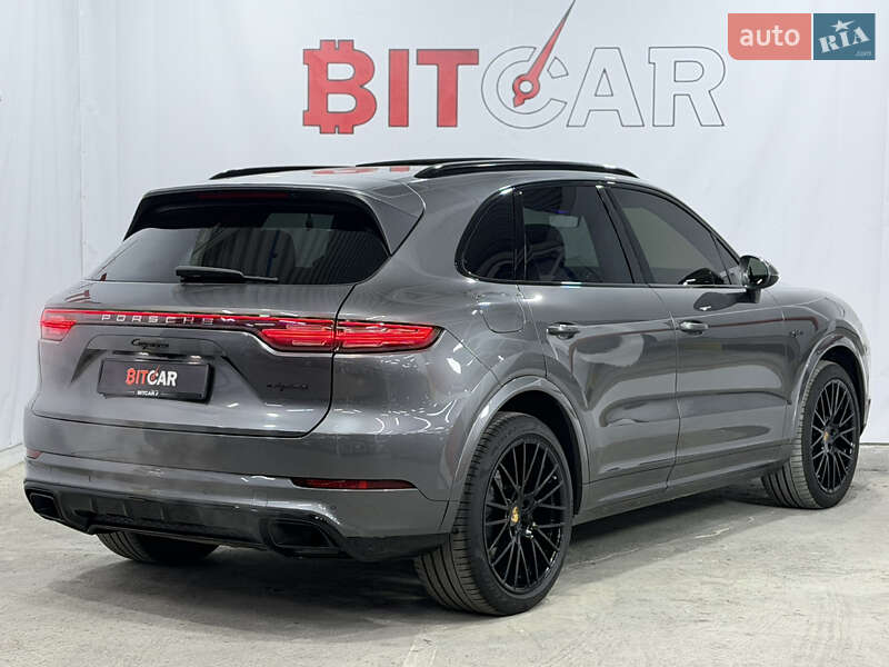 Позашляховик / Кросовер Porsche Cayenne 2019 в Одесі