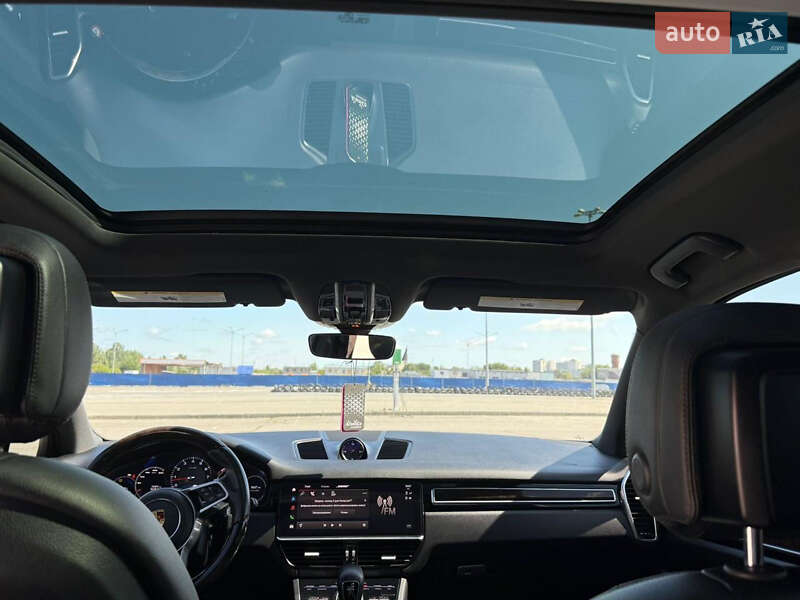 Внедорожник / Кроссовер Porsche Cayenne 2021 в Харькове