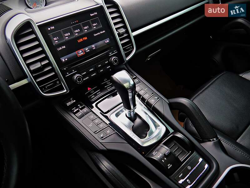 Позашляховик / Кросовер Porsche Cayenne 2017 в Черкасах