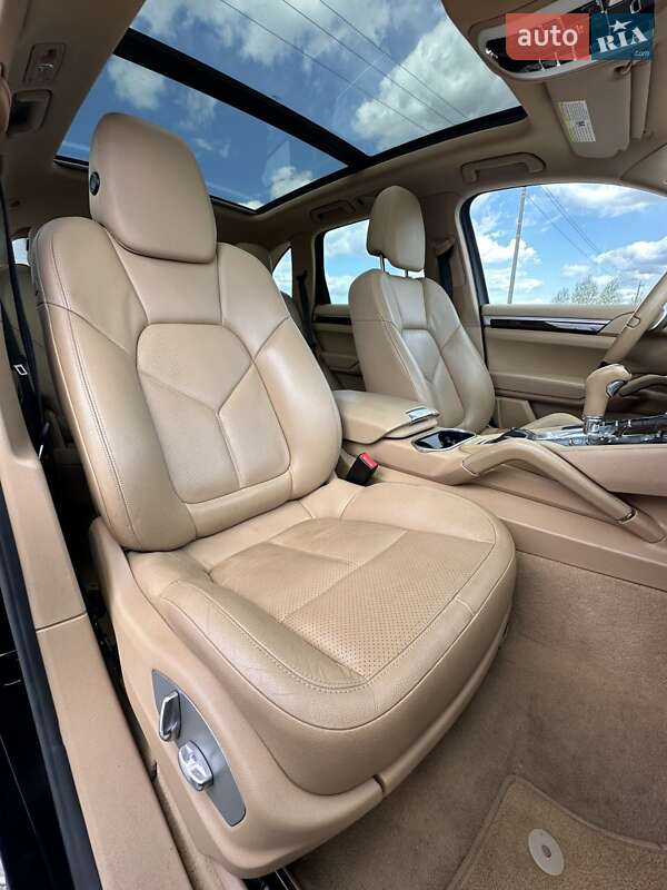 Позашляховик / Кросовер Porsche Cayenne 2014 в Білогородці фото 30 Позашляховик / Кросовер Porsche Cayenne 2014 в Білогородці