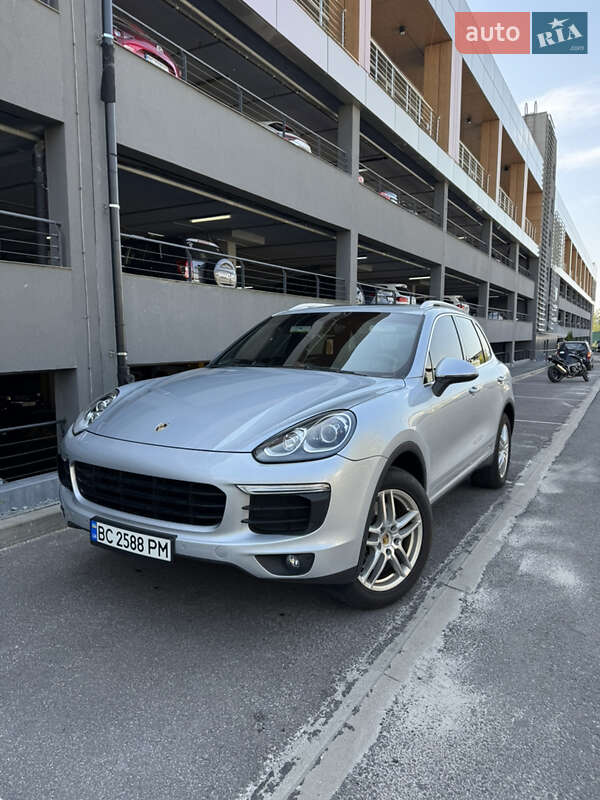 Porsche Cayenne 2015