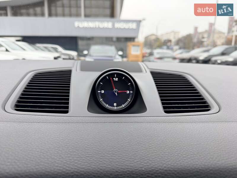 Внедорожник / Кроссовер Porsche Cayenne 2018 в Киеве фото 26 Внедорожник / Кроссовер Porsche Cayenne 2018 в Киеве