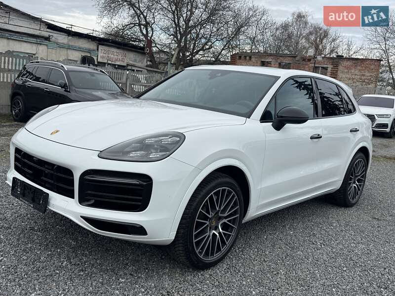 Внедорожник / Кроссовер Porsche Cayenne 2018 в Тернополе