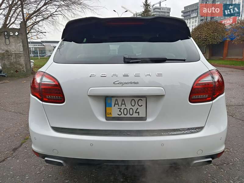 Внедорожник / Кроссовер Porsche Cayenne 2012 в Киеве фото 8 Внедорожник / Кроссовер Porsche Cayenne 2012 в Киеве