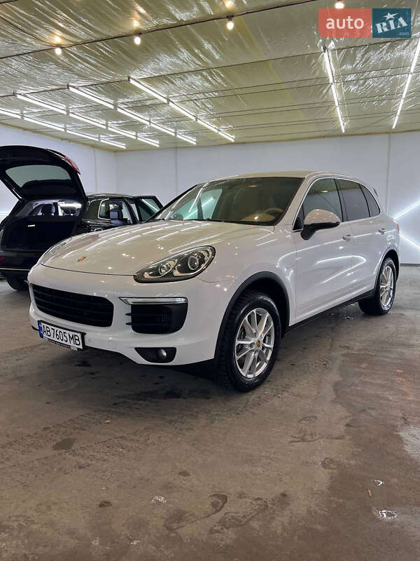 Внедорожник / Кроссовер Porsche Cayenne 2015 в Виннице