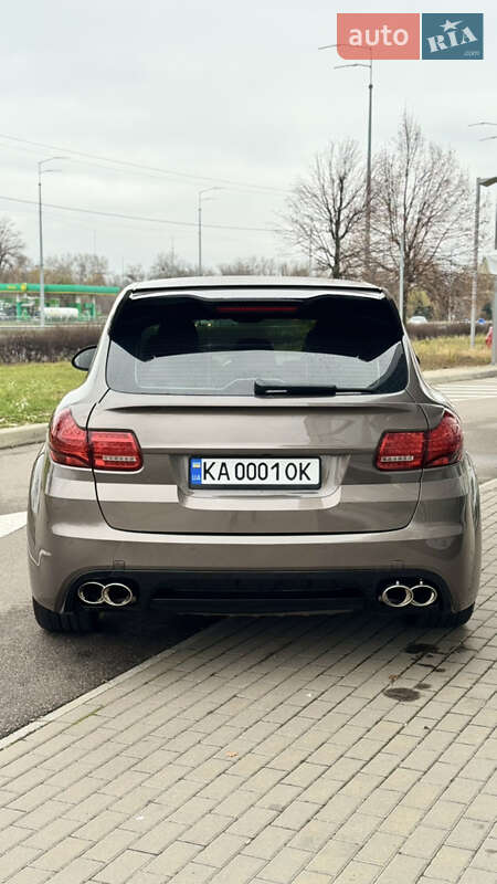 Позашляховик / Кросовер Porsche Cayenne 2013 в Києві