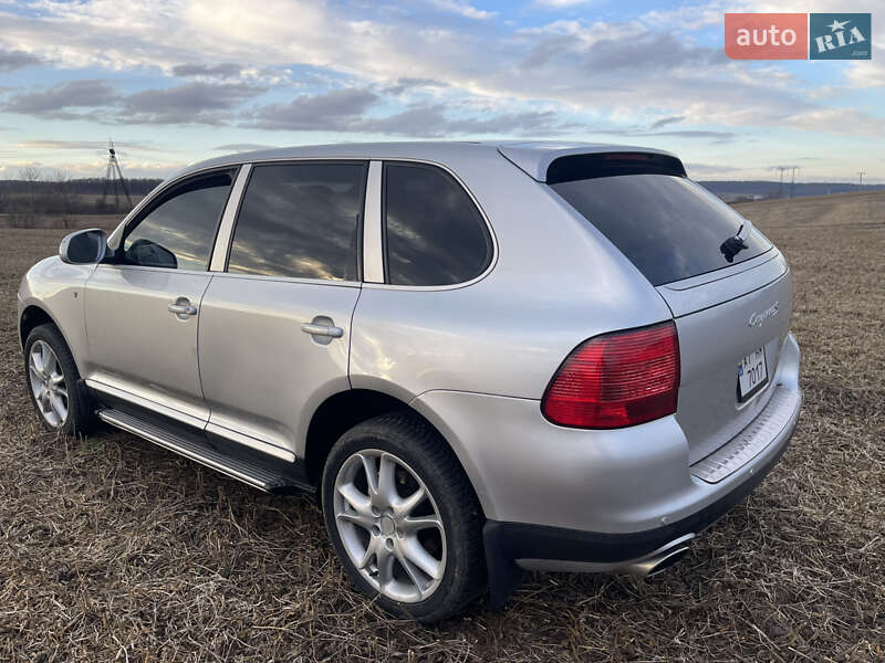 Внедорожник / Кроссовер Porsche Cayenne 2004 в Ивано-Франковске