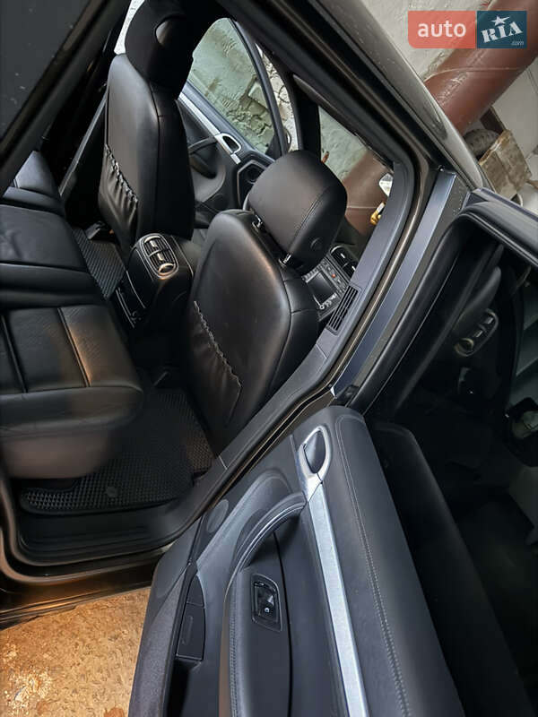 Внедорожник / Кроссовер Porsche Cayenne 2009 в Звягеле