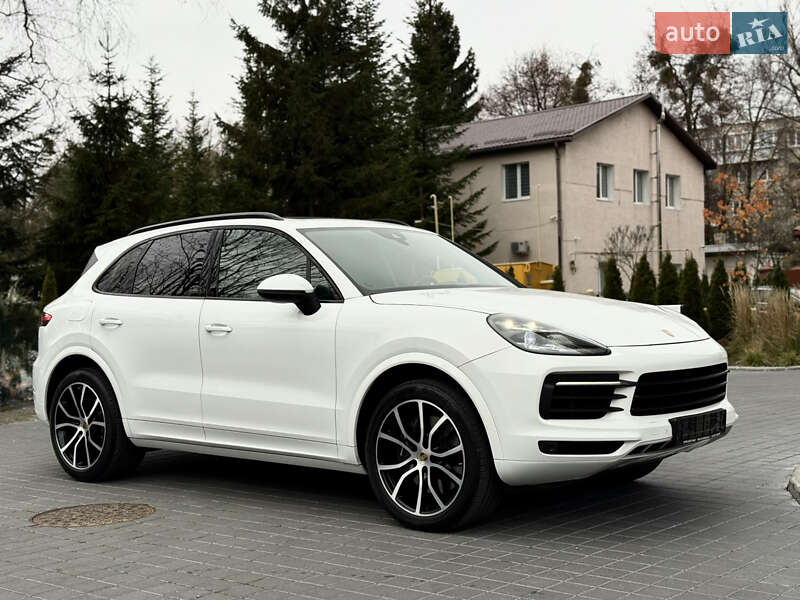 Внедорожник / Кроссовер Porsche Cayenne 2021 в Львове