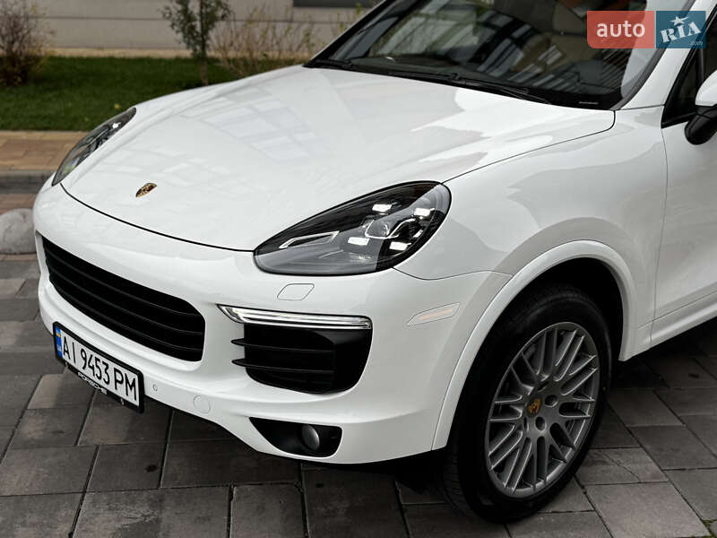 Позашляховик / Кросовер Porsche Cayenne 2017 в Києві