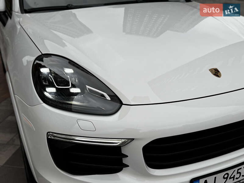 Позашляховик / Кросовер Porsche Cayenne 2017 в Києві