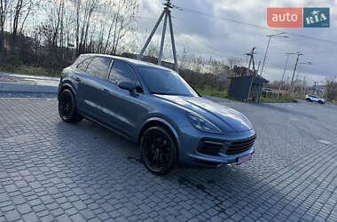 Внедорожник / Кроссовер Porsche Cayenne 2018 в Львове