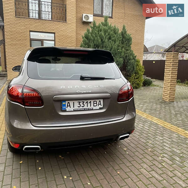 Позашляховик / Кросовер Porsche Cayenne 2012 в Києві
