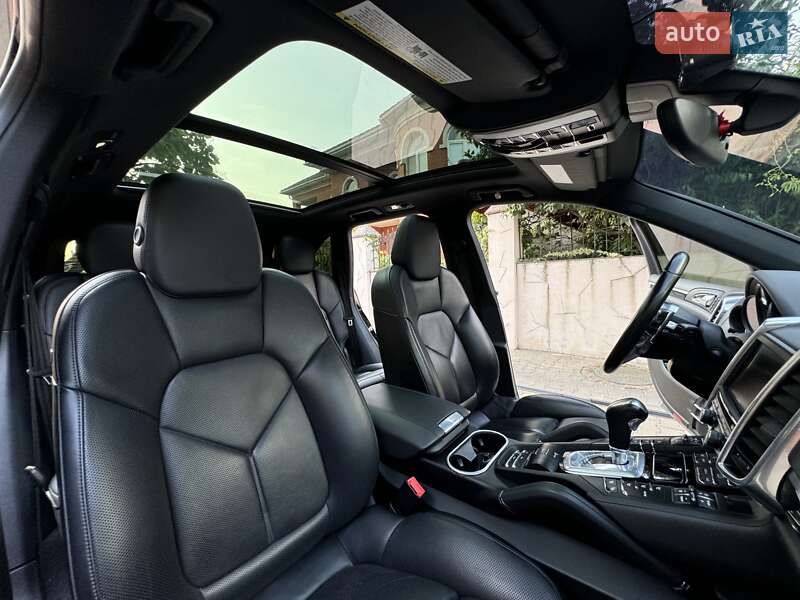 Позашляховик / Кросовер Porsche Cayenne 2015 в Одесі фото 19 Позашляховик / Кросовер Porsche Cayenne 2015 в Одесі