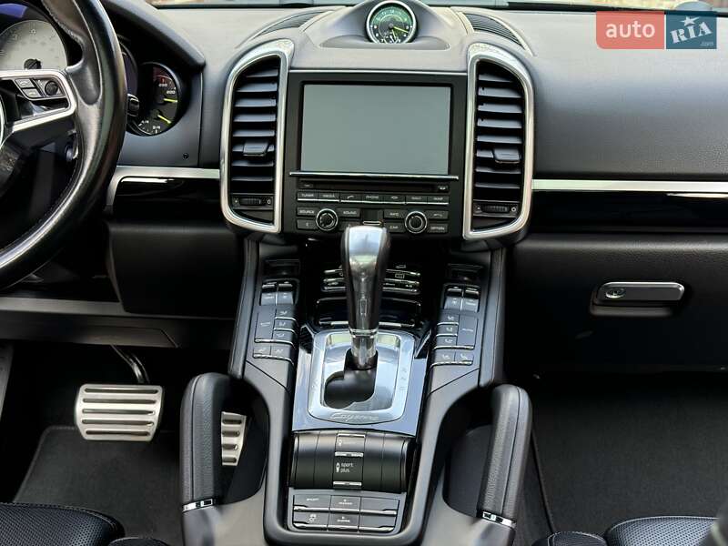 Позашляховик / Кросовер Porsche Cayenne 2015 в Одесі фото 31 Позашляховик / Кросовер Porsche Cayenne 2015 в Одесі