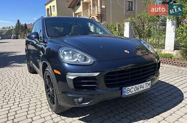 Внедорожник / Кроссовер Porsche Cayenne 2015 в Львове