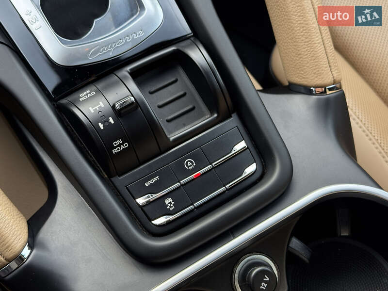 Позашляховик / Кросовер Porsche Cayenne 2017 в Києві фото 22 Позашляховик / Кросовер Porsche Cayenne 2017 в Києві