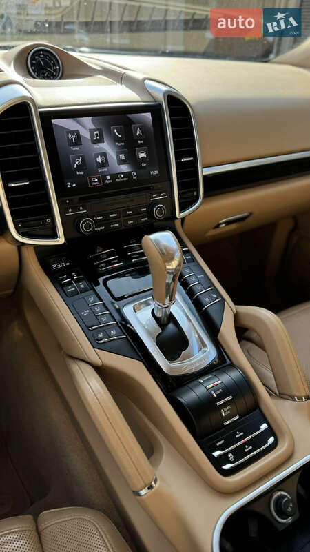 Позашляховик / Кросовер Porsche Cayenne 2016 в Броварах фото 34 Позашляховик / Кросовер Porsche Cayenne 2016 в Броварах