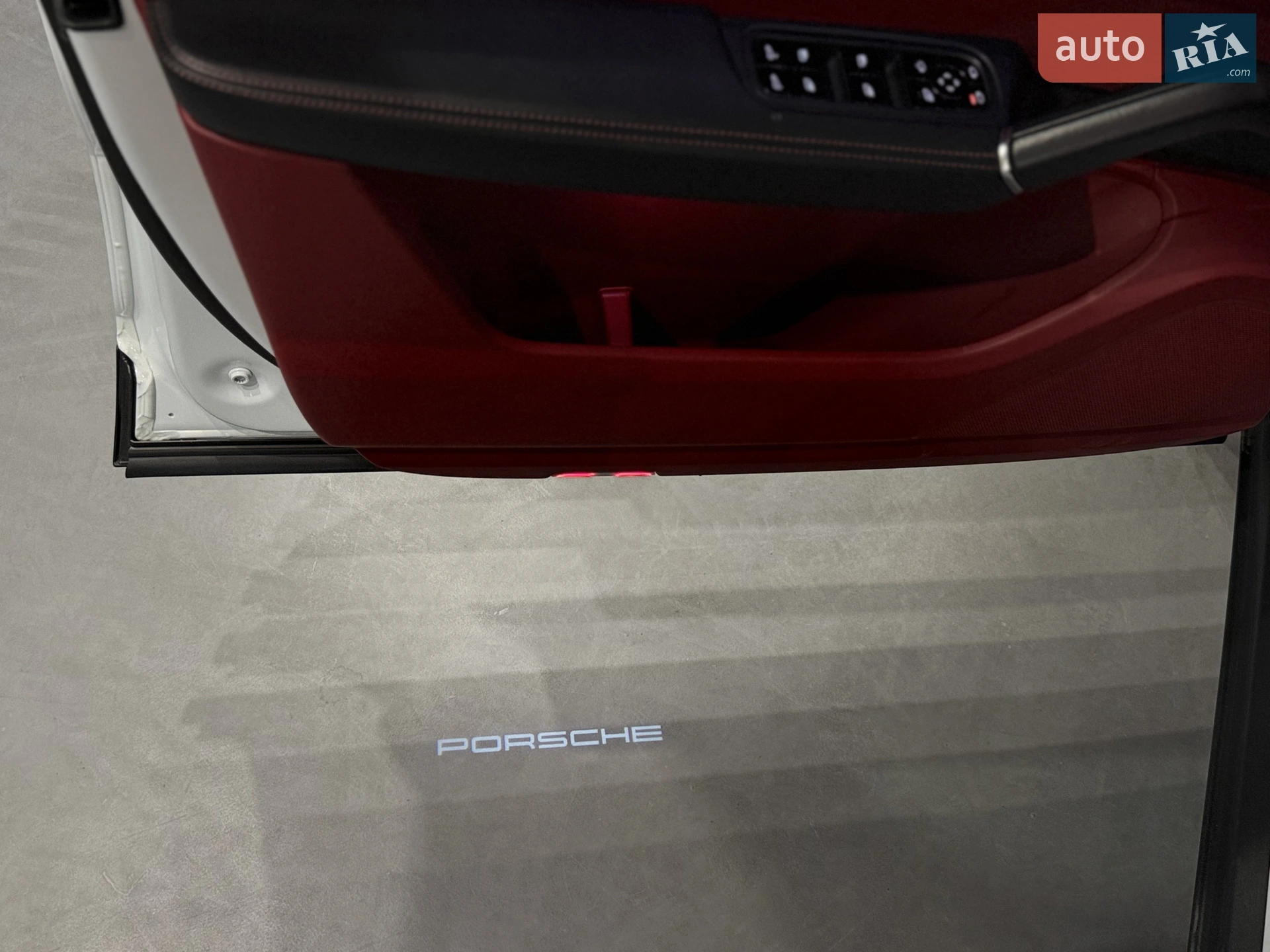 2021 Porsche Cayenne - мініатюра 29