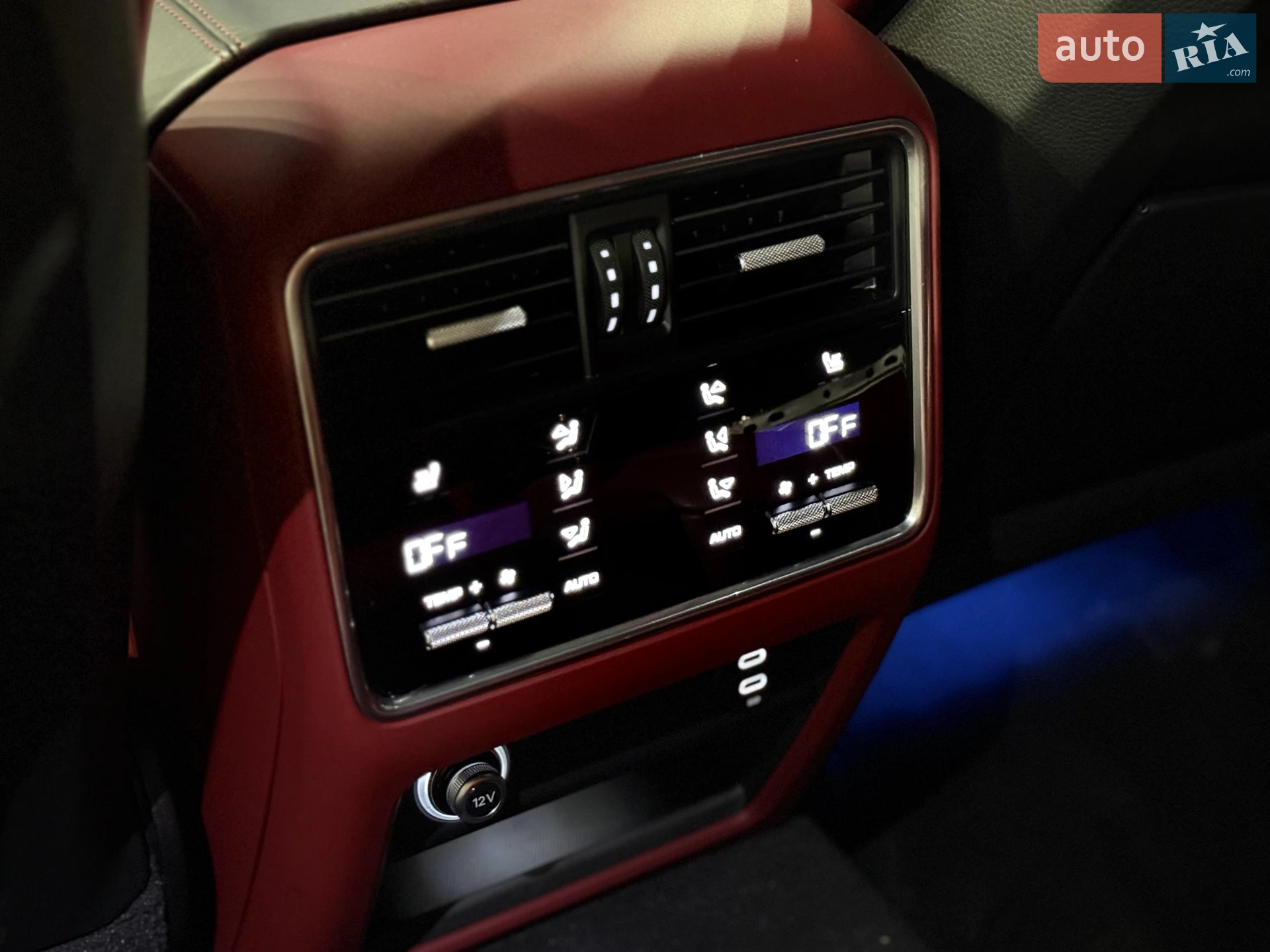 2021 Porsche Cayenne - мініатюра 37