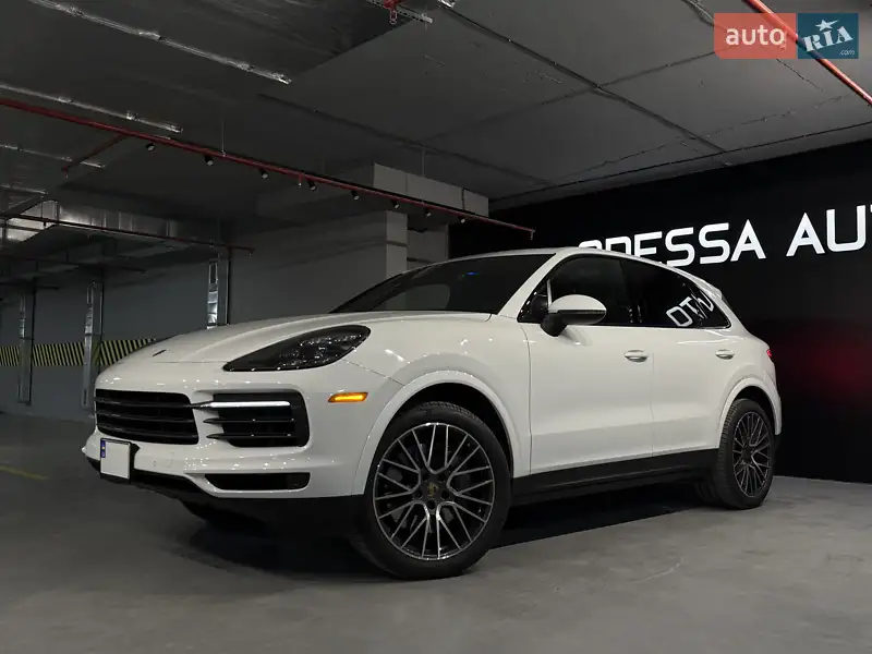 Porsche Cayenne 2021