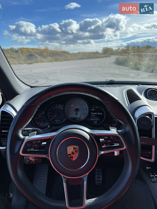 Внедорожник / Кроссовер Porsche Cayenne 2017 в Трускавце фото 9 Внедорожник / Кроссовер Porsche Cayenne 2017 в Трускавце