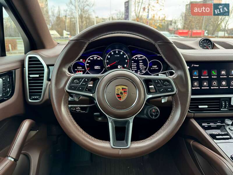 Позашляховик / Кросовер Porsche Cayenne 2021 в Києві
