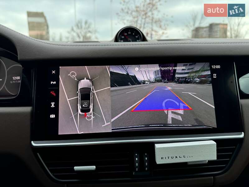 Позашляховик / Кросовер Porsche Cayenne 2021 в Києві