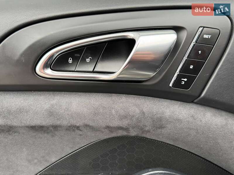 Позашляховик / Кросовер Porsche Cayenne 2012 в Києві фото 17 Позашляховик / Кросовер Porsche Cayenne 2012 в Києві