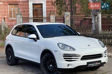 Внедорожник / Кроссовер Porsche Cayenne 2014 в Николаеве