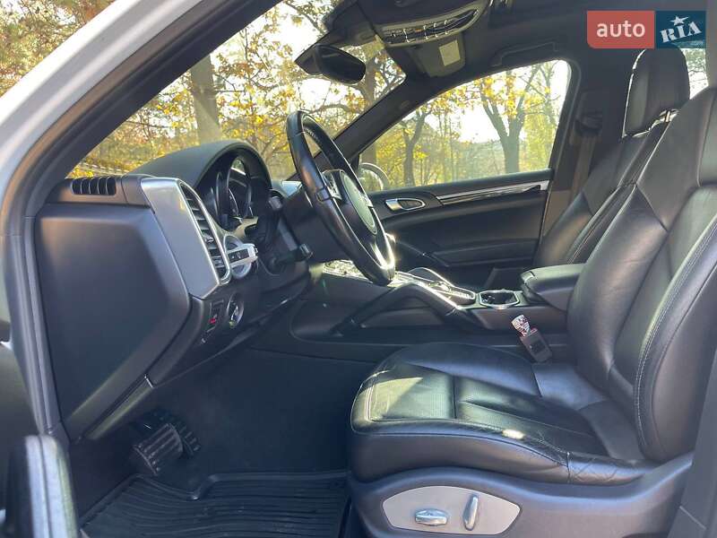 Позашляховик / Кросовер Porsche Cayenne 2014 в Миколаєві фото 23 Позашляховик / Кросовер Porsche Cayenne 2014 в Миколаєві