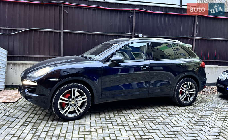 Внедорожник / Кроссовер Porsche Cayenne 2010 в Киеве фото 8 Внедорожник / Кроссовер Porsche Cayenne 2010 в Киеве