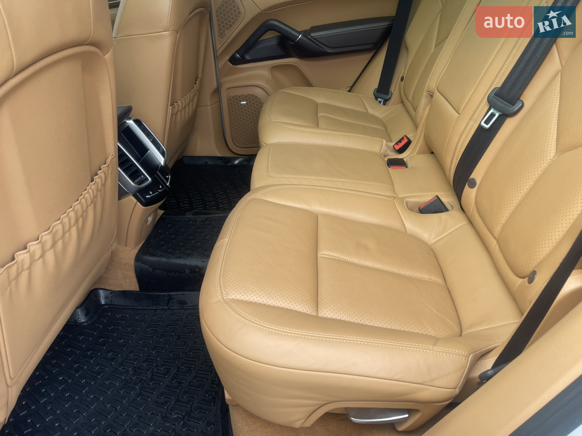 2013 Porsche Cayenne - мініатюра 41