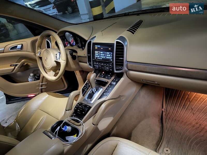 Позашляховик / Кросовер Porsche Cayenne 2012 в Києві фото 11 Позашляховик / Кросовер Porsche Cayenne 2012 в Києві