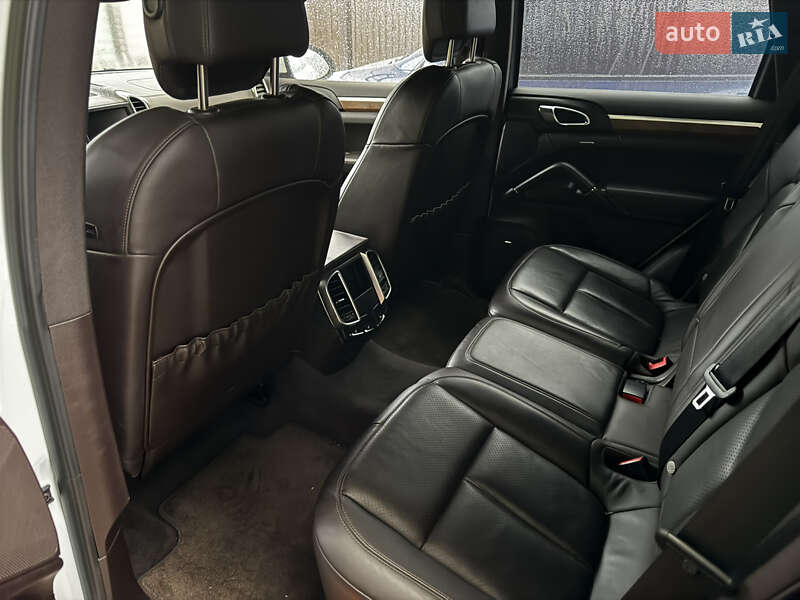 Позашляховик / Кросовер Porsche Cayenne 2013 в Києві фото 27 Позашляховик / Кросовер Porsche Cayenne 2013 в Києві