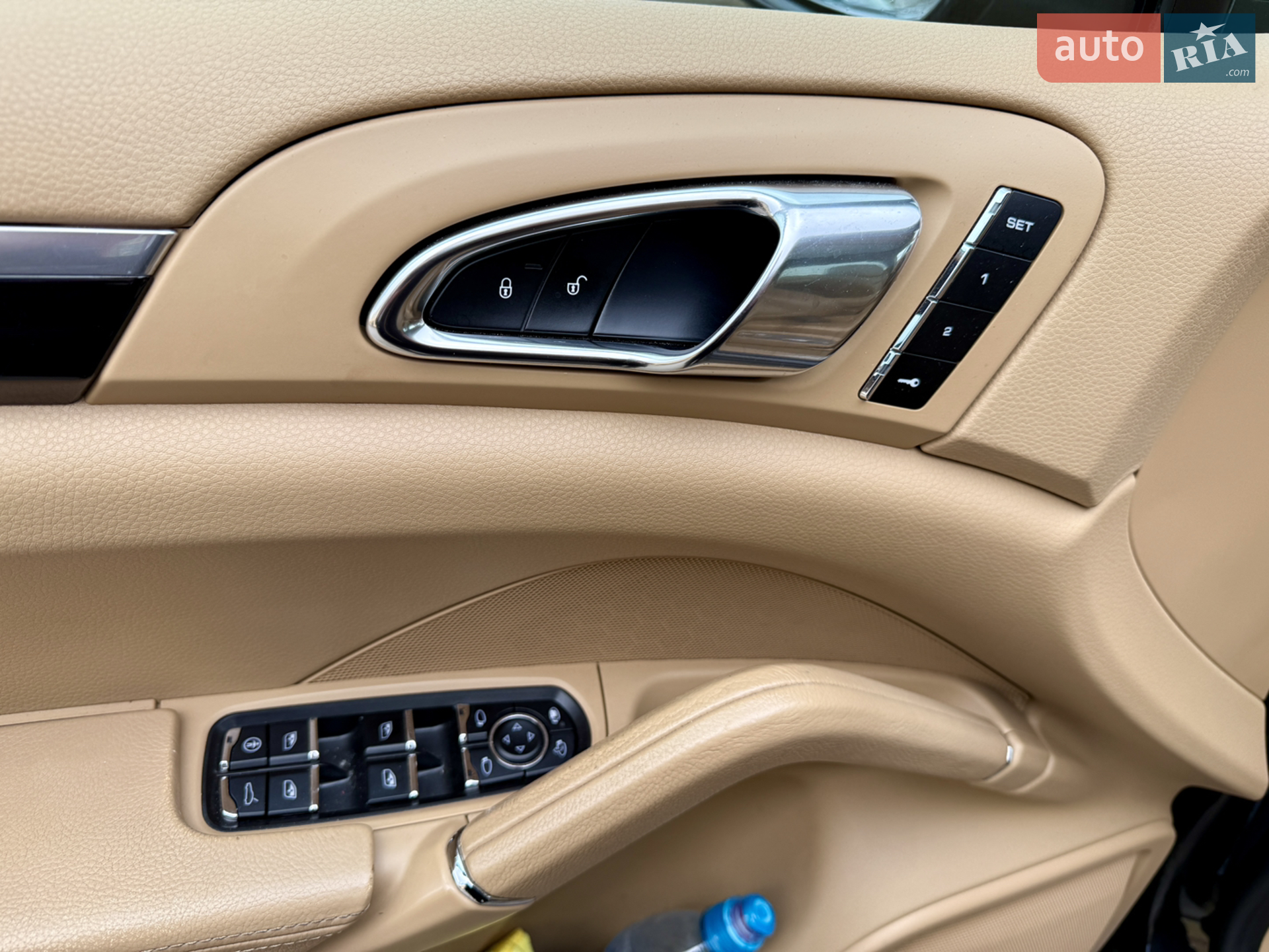 2015 Porsche Cayenne - мініатюра 25