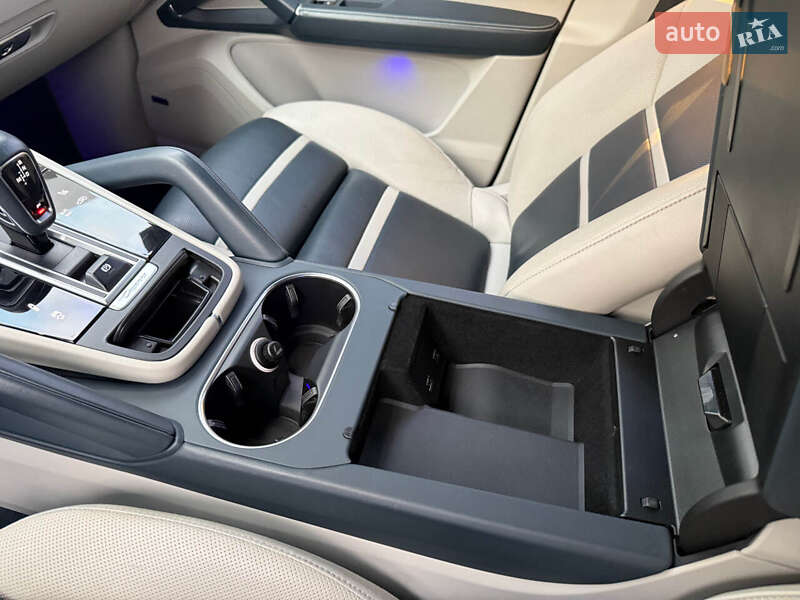 Внедорожник / Кроссовер Porsche Cayenne 2019 в Житомире фото 35 Внедорожник / Кроссовер Porsche Cayenne 2019 в Житомире