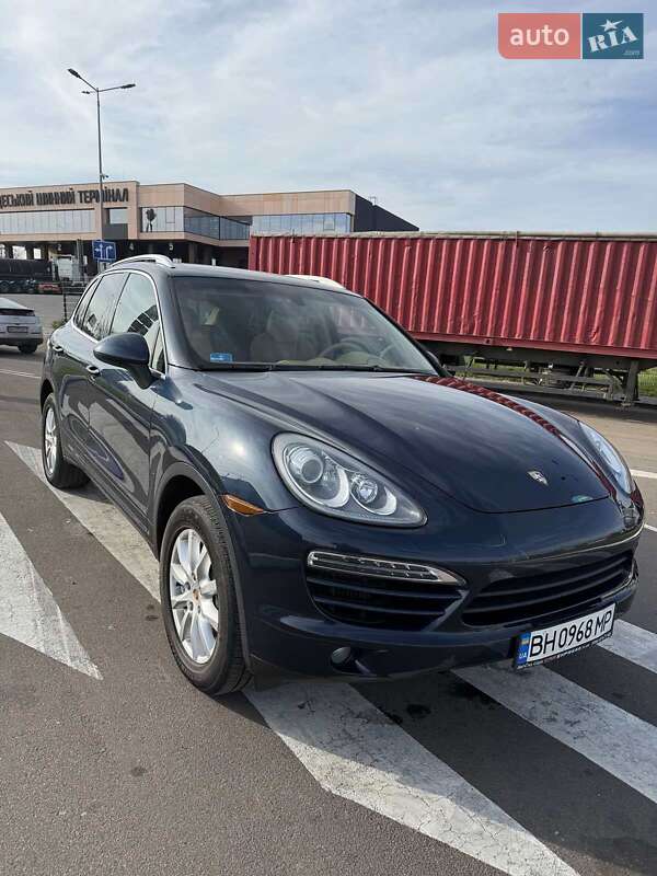 Позашляховик / Кросовер Porsche Cayenne 2013 в Одесі