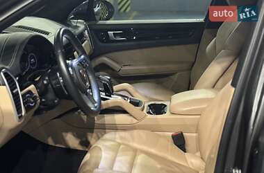 Позашляховик / Кросовер Porsche Cayenne 2018 в Одесі