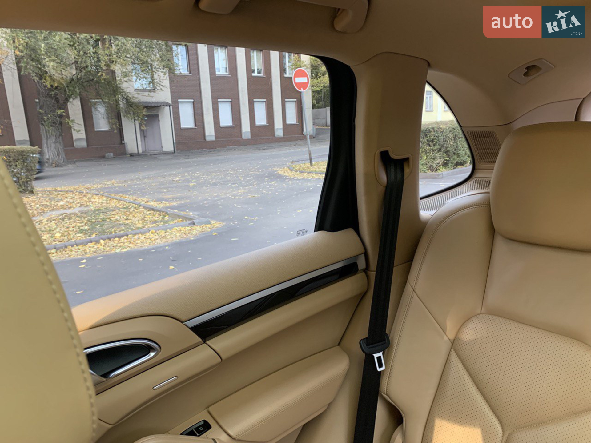 2011 Porsche Cayenne - мініатюра 37