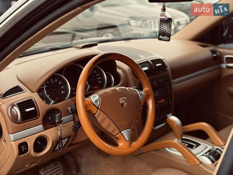 Позашляховик / Кросовер Porsche Cayenne 2004 в Шумську