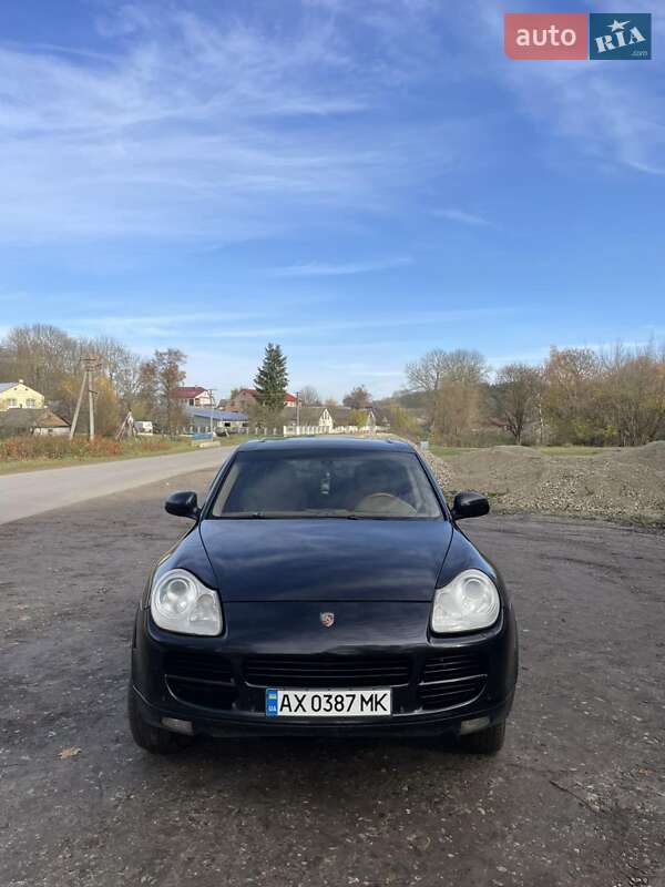 Позашляховик / Кросовер Porsche Cayenne 2004 в Шумську