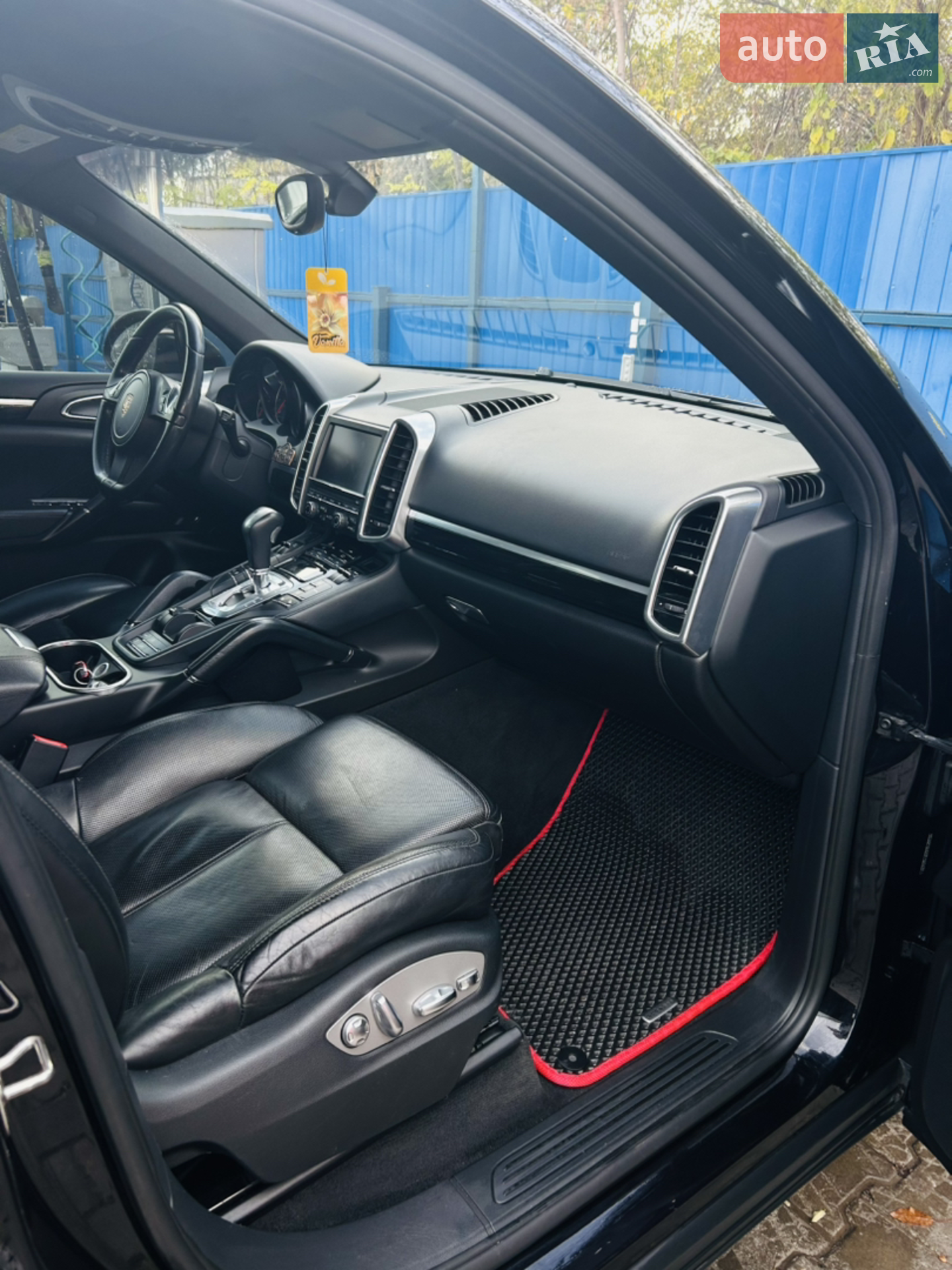 2011 Porsche Cayenne - мініатюра 8