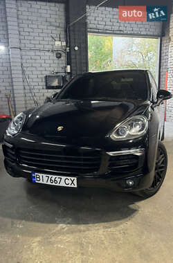 Позашляховик / Кросовер Porsche Cayenne 2016 в Кременчуці