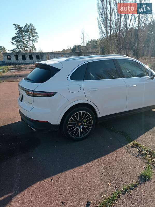 Позашляховик / Кросовер Porsche Cayenne 2019 в Києві