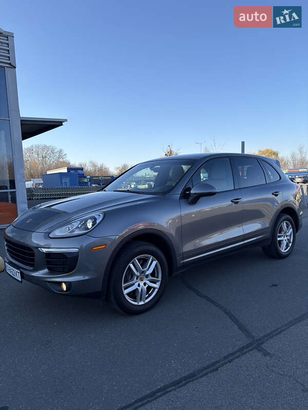 Внедорожник / Кроссовер Porsche Cayenne 2015 в Киеве
