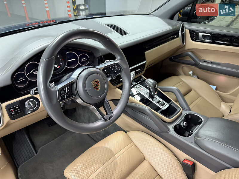 Внедорожник / Кроссовер Porsche Cayenne 2018 в Киеве фото 23 Внедорожник / Кроссовер Porsche Cayenne 2018 в Киеве